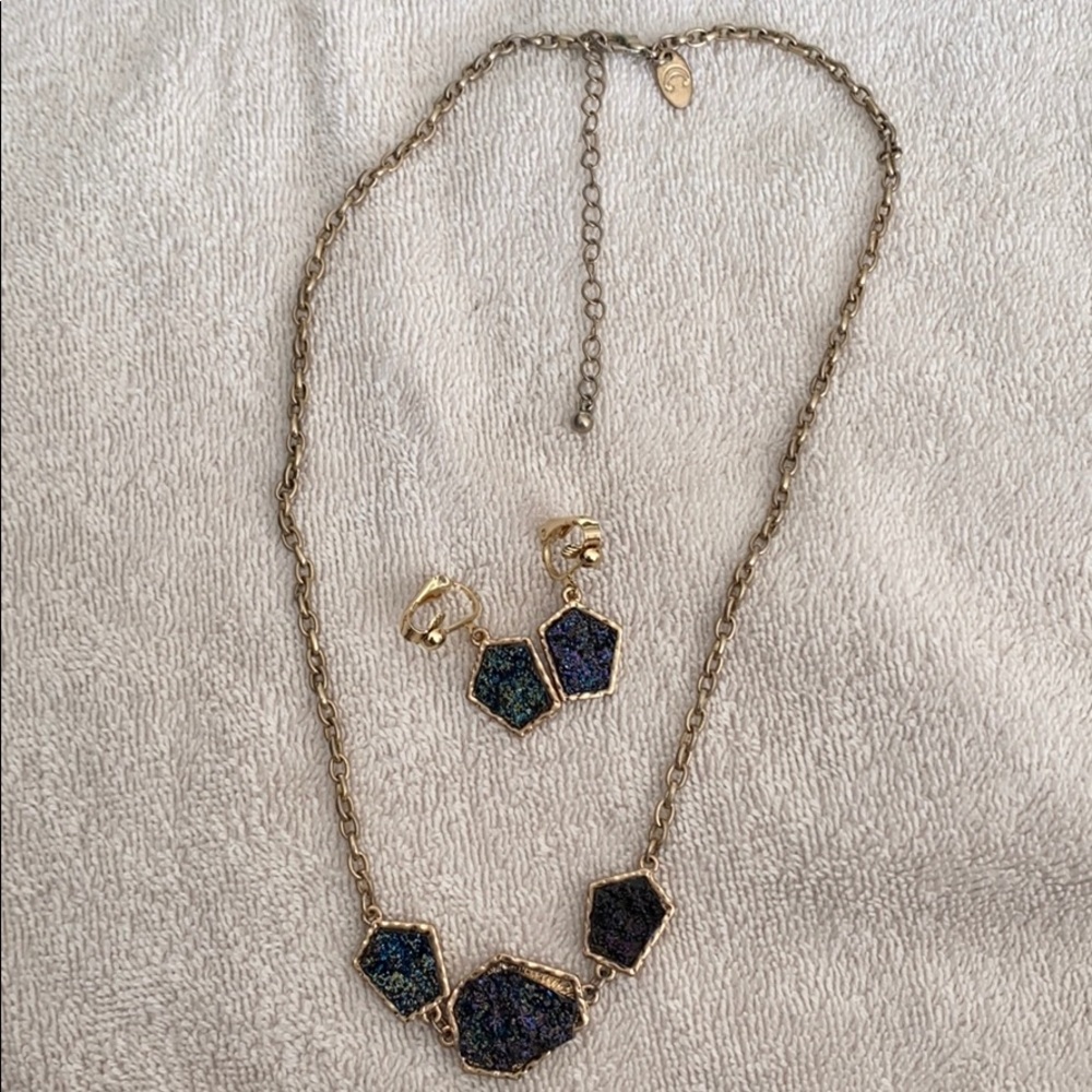 Black opalescent stone jewelry set